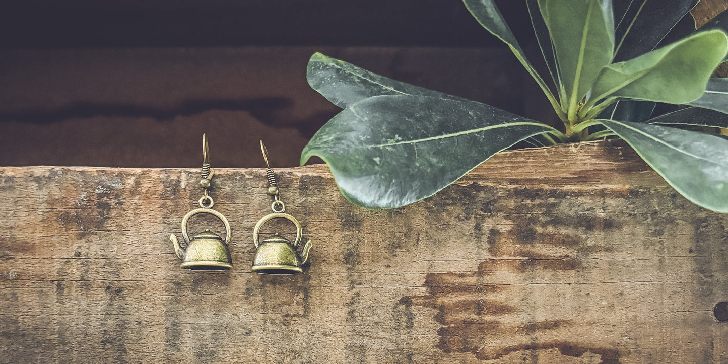 Adorable Tea Kettle Earrings