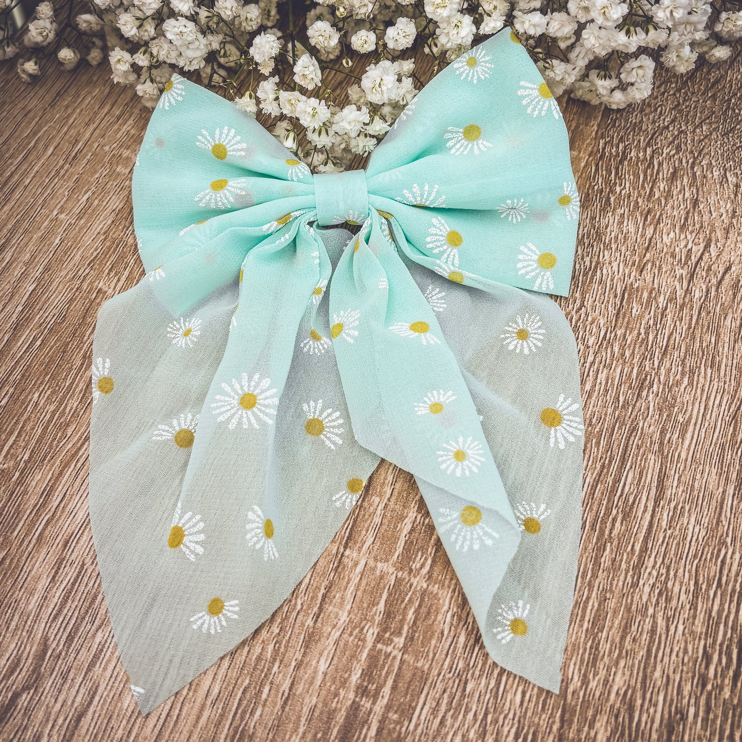 Adorable Daisy Bow Set