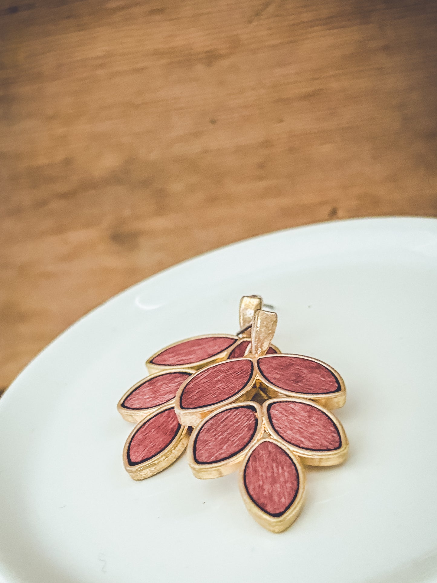 Beautiful Vintage Floral Earrings