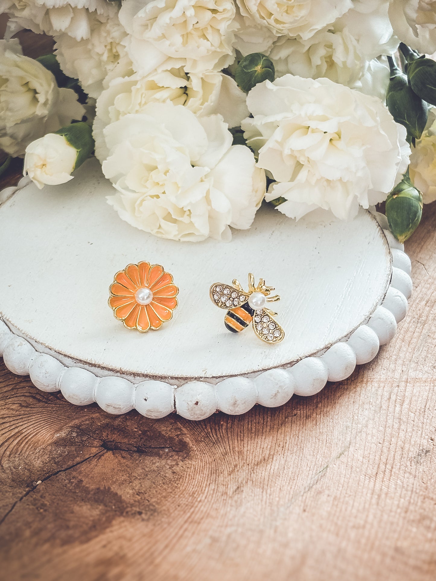 Adorable Bumble Bee and Flower Earrings