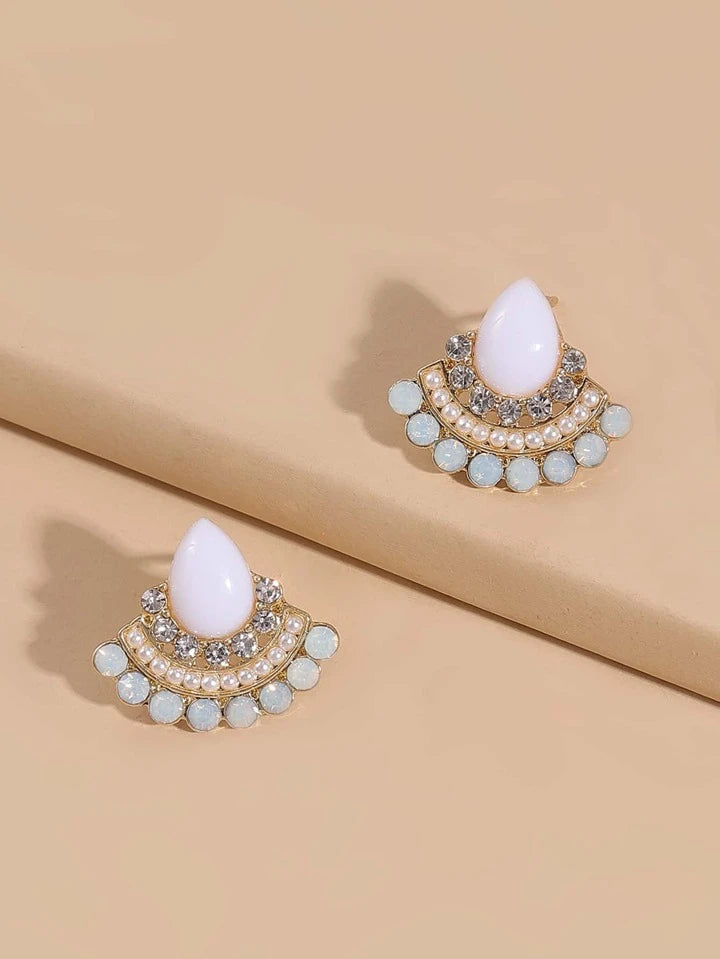 Beautiful Crystal and White Post Earrings