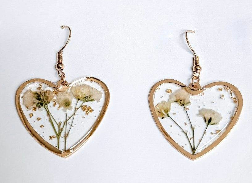 Beautiful Pressed Flower Heart Earrings