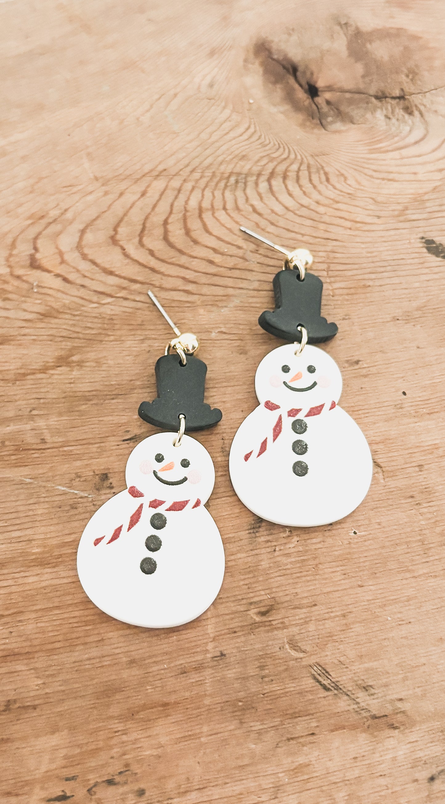 Adorable Snowman Earrings