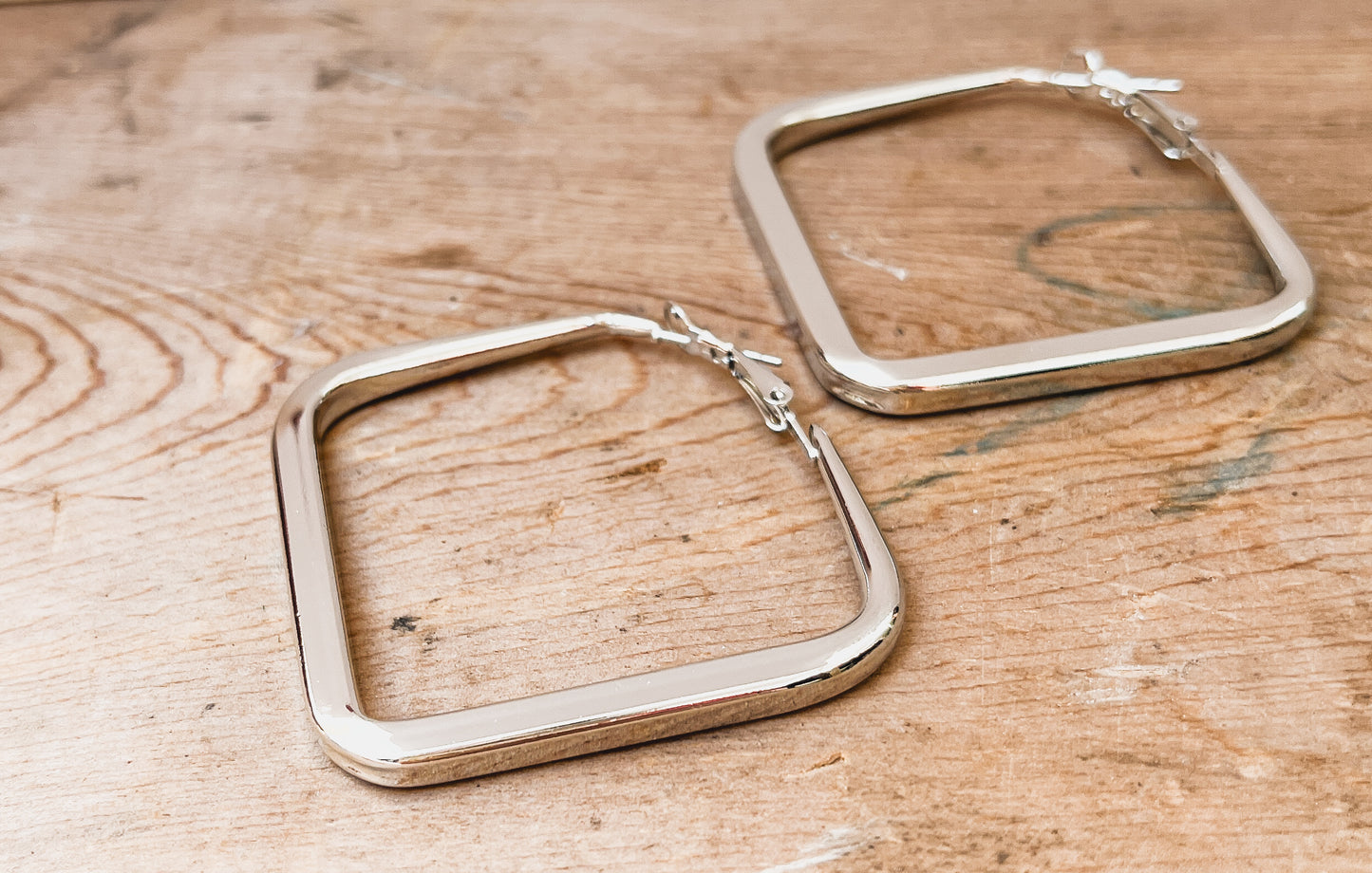 The Everyday Statement Hoop Square - Gold or Silver