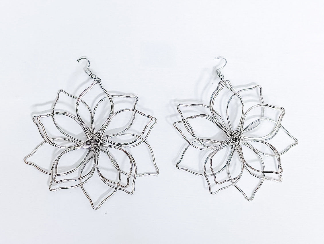 Beautiful Silver Flower Earrings