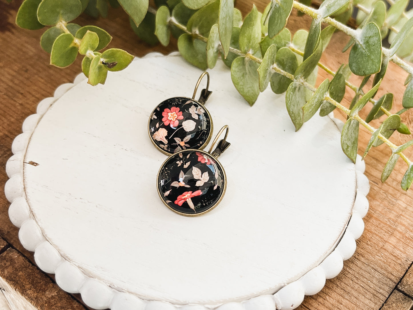 Beautiful Vintage Floral Earrings