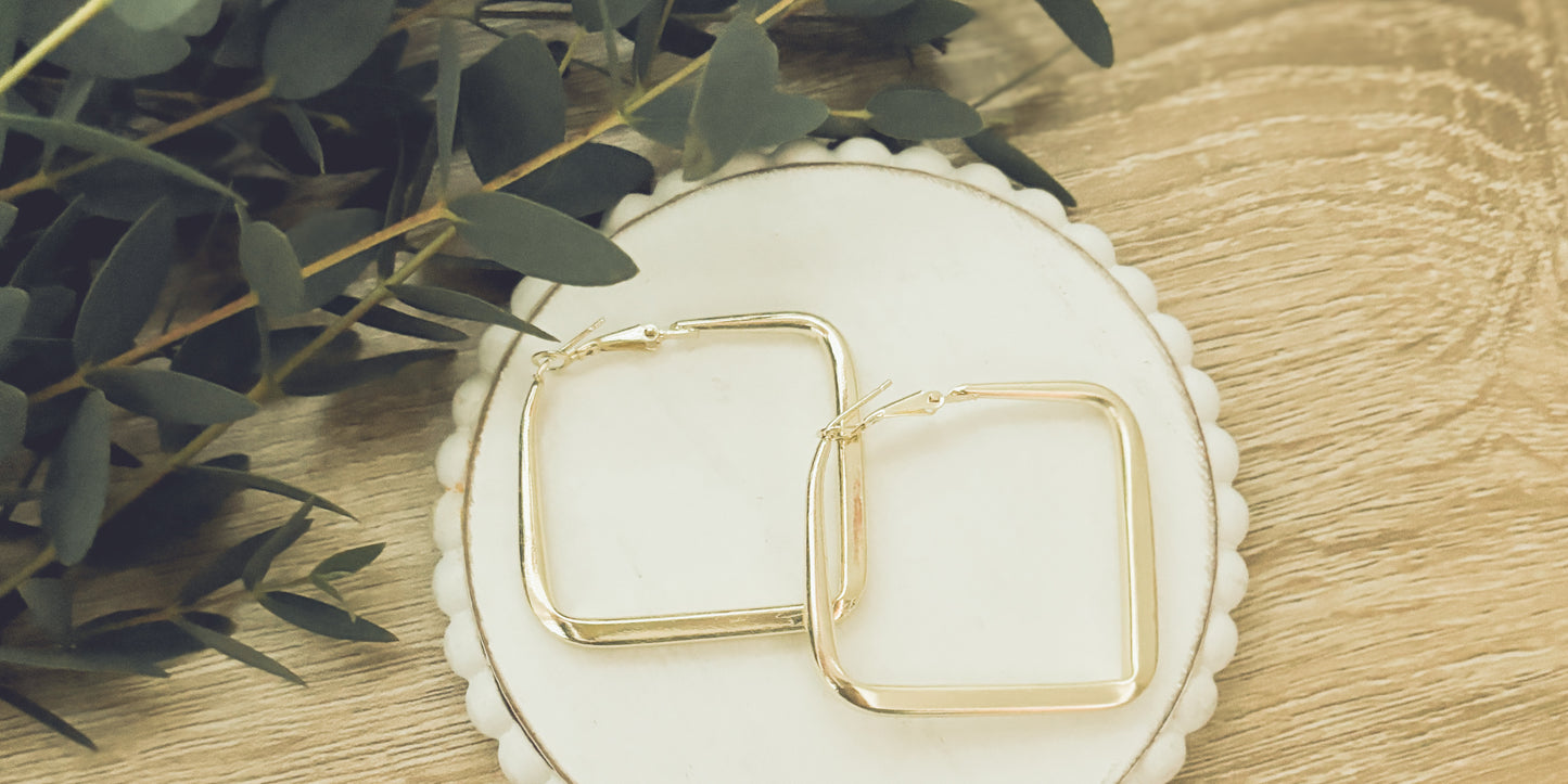 The Everyday Statement Hoop Square - Gold or Silver