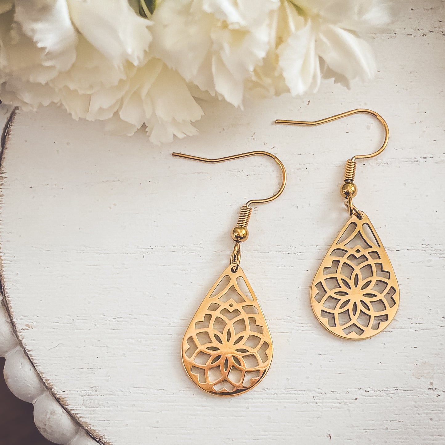 Beautiful Gold Floral Drop Earrings