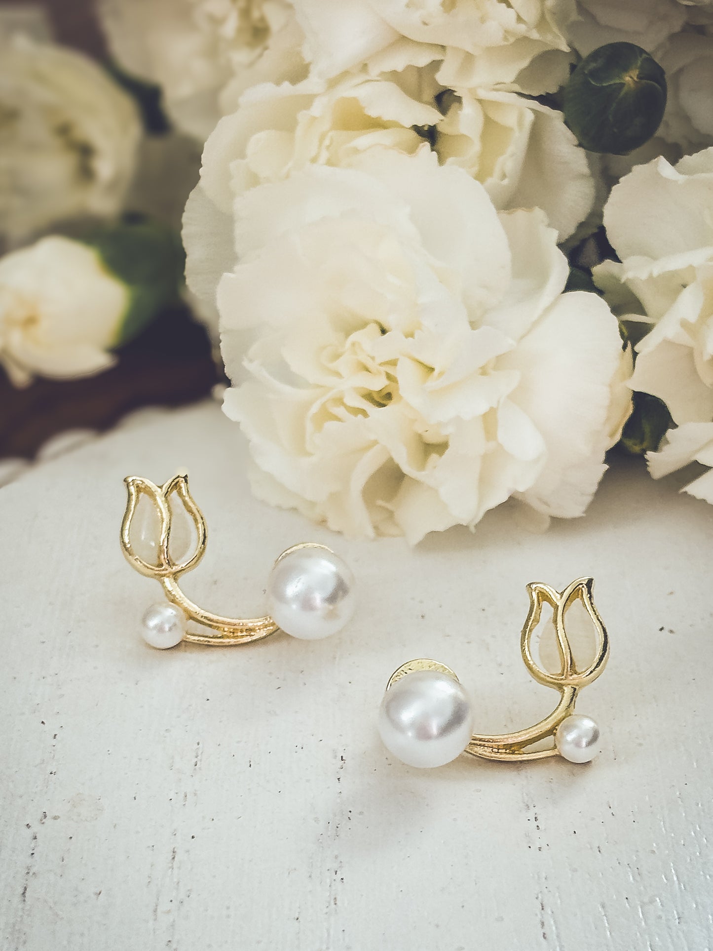 Beautiful Pearl and Tulip Flower Jacket Earrings