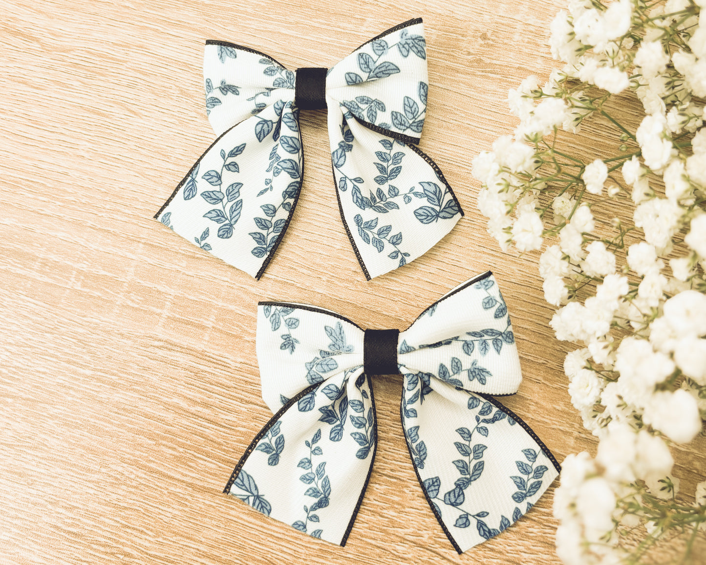 Adorable Blue Floral Bow Set