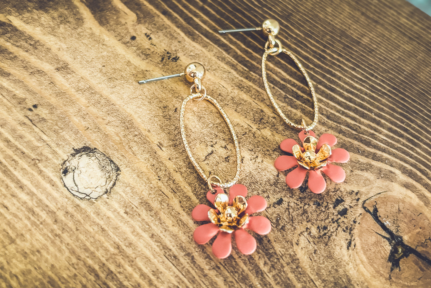 Beautiful Gold Flower Drop Earrings