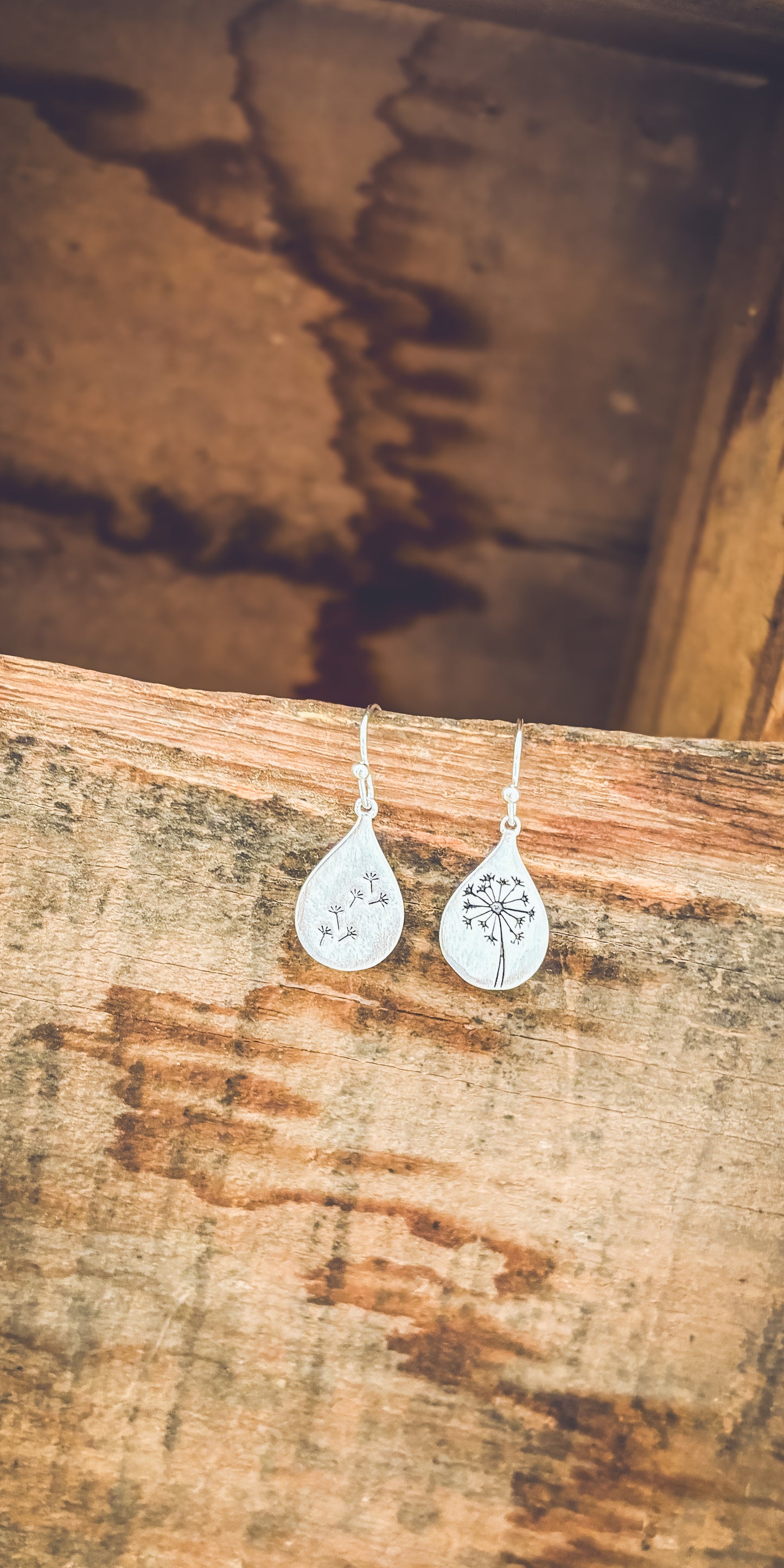 Beautiful Dainty Dandelion Drop Earrings