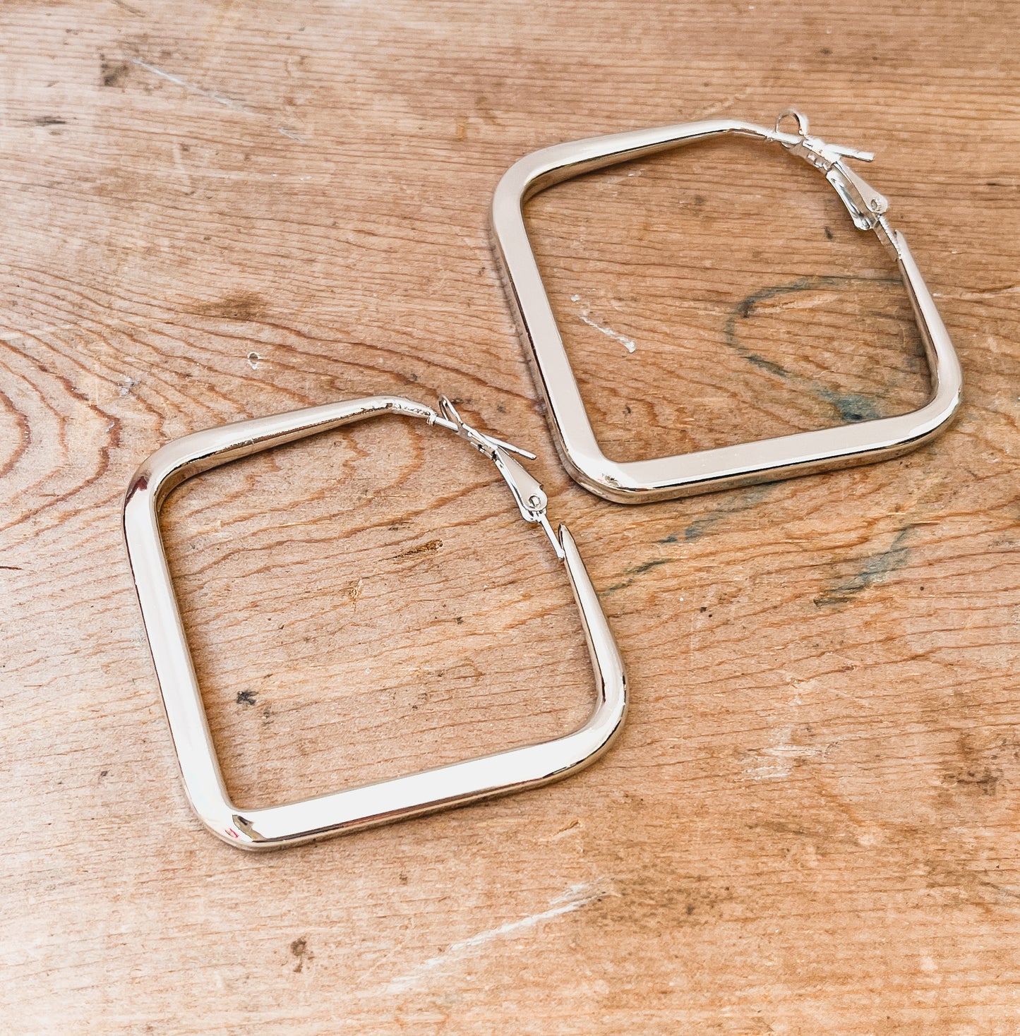 The Everyday Statement Hoop Square - Gold or Silver