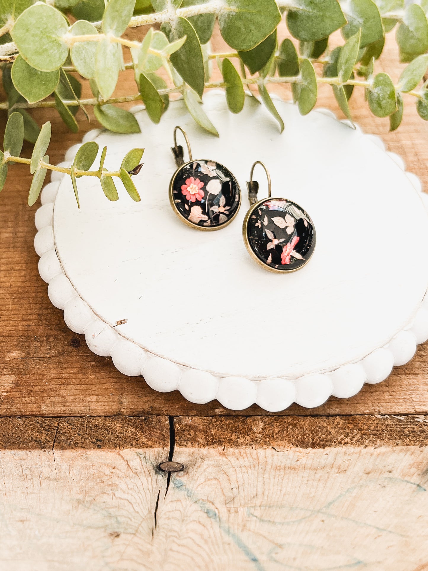 Beautiful Vintage Floral Earrings