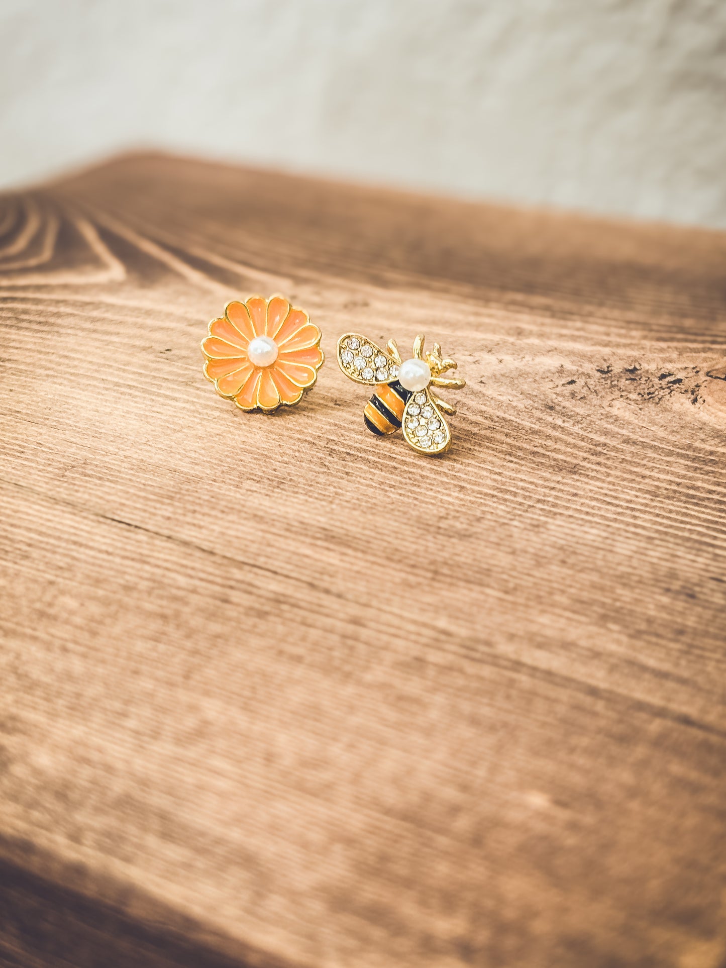 Adorable Bumble Bee and Flower Earrings