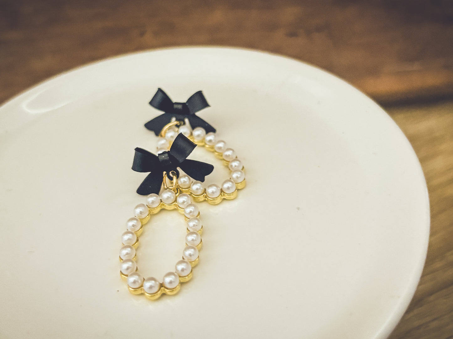 Beautiful Black Bow and Pearl Earrings