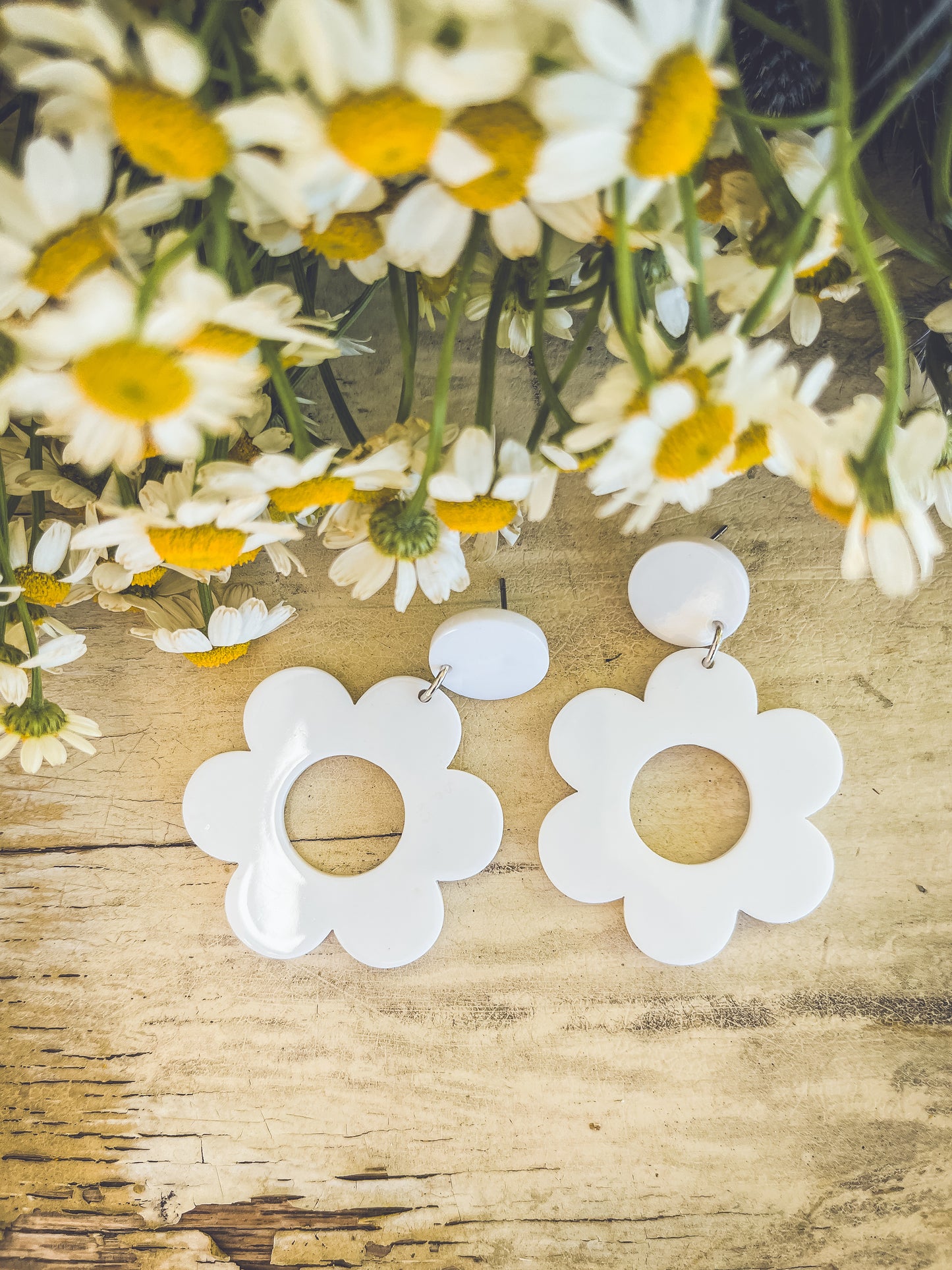 Beautiful Acrylic White Flower Earrings