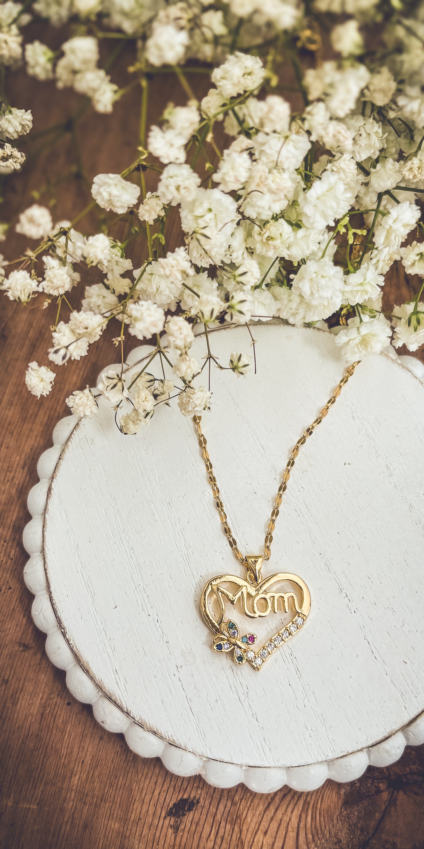 Beautiful Gold Mom Necklace