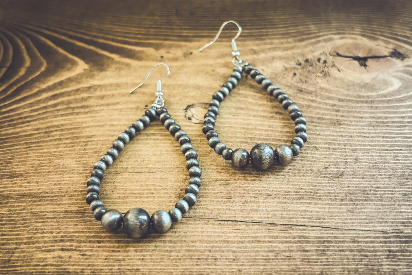 Beautiful Navajo Pearl Earrings