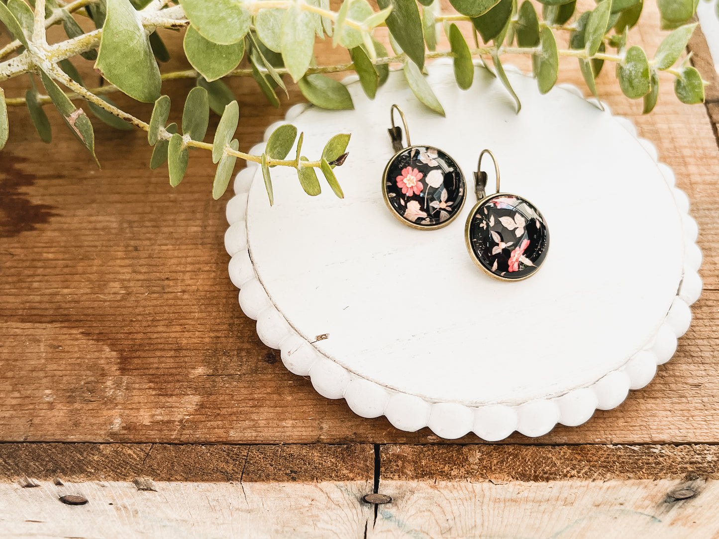 Beautiful Vintage Floral Earrings