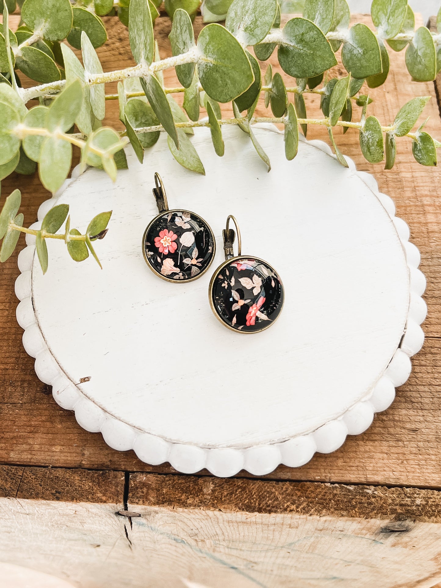 Beautiful Vintage Floral Earrings