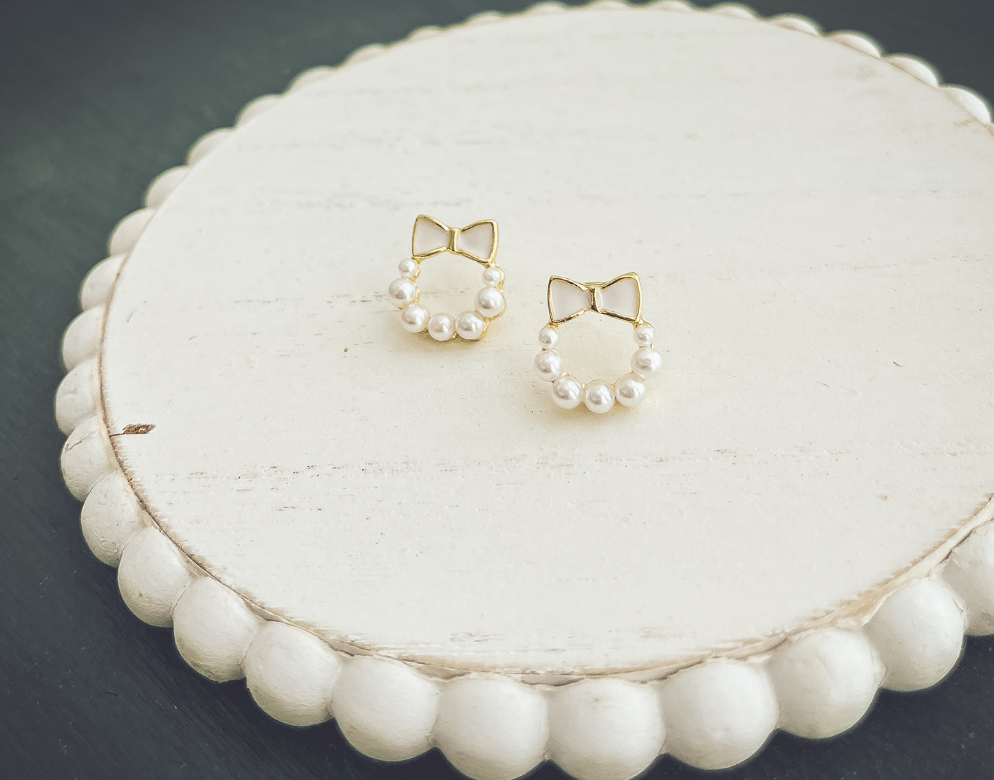 Beautiful Pearl Bow Wreath Earrings