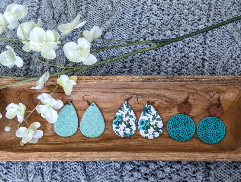 Beautiful Turquoise Drop Earring Set