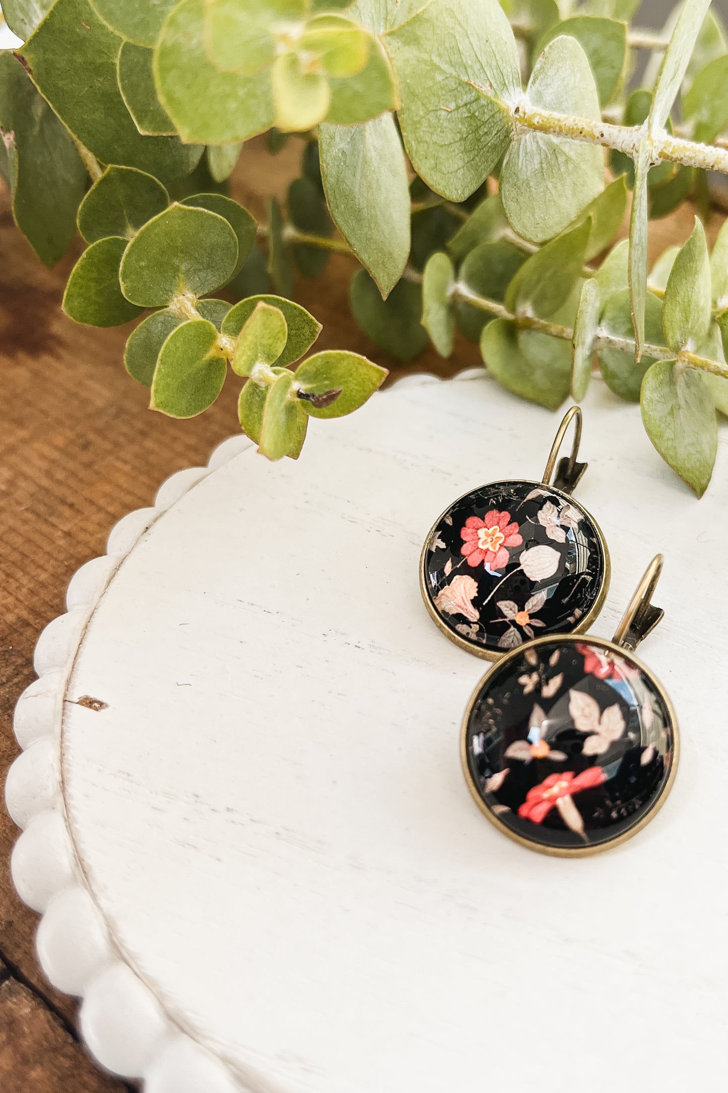 Beautiful Vintage Floral Earrings