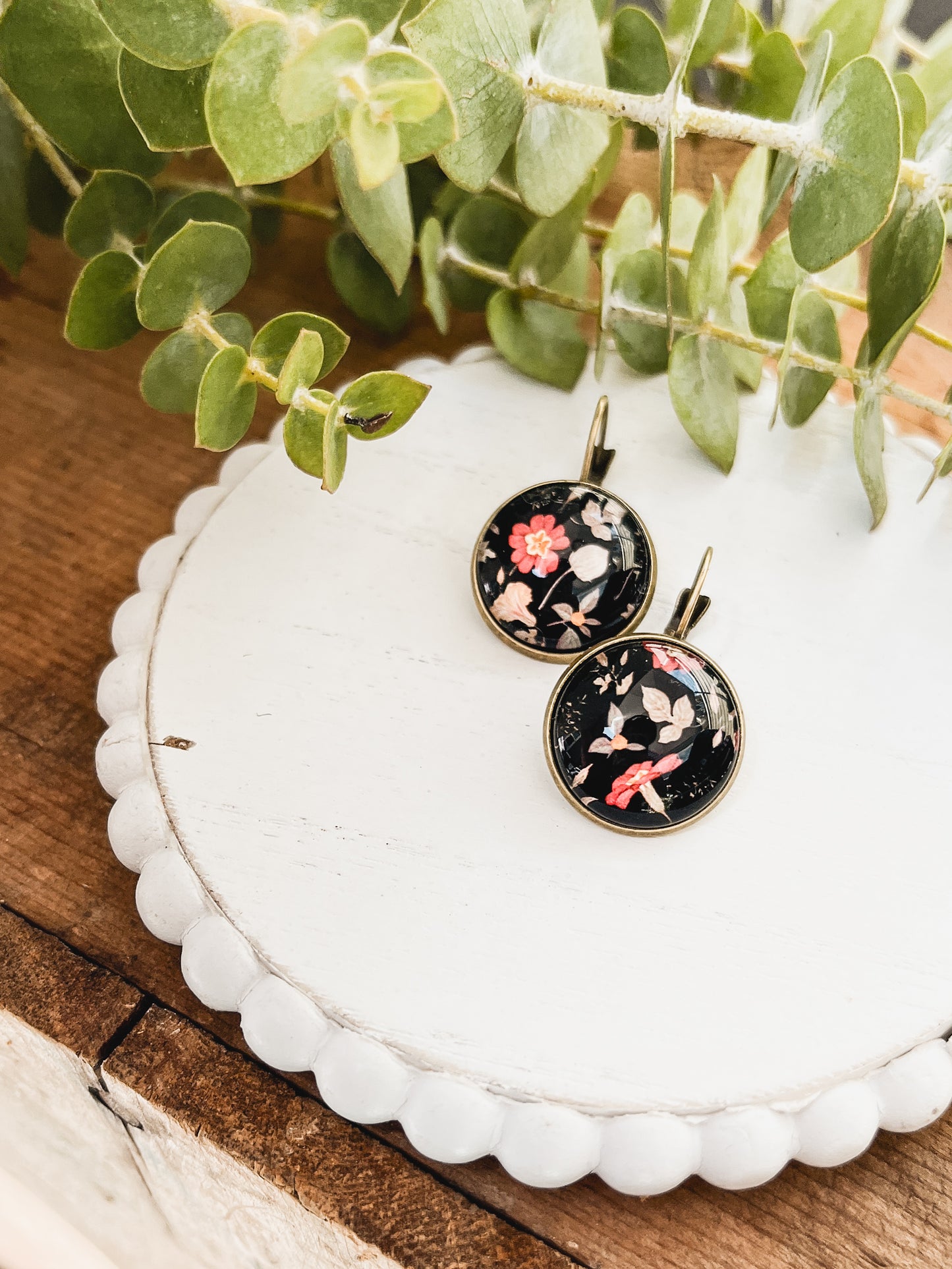 Beautiful Vintage Floral Earrings