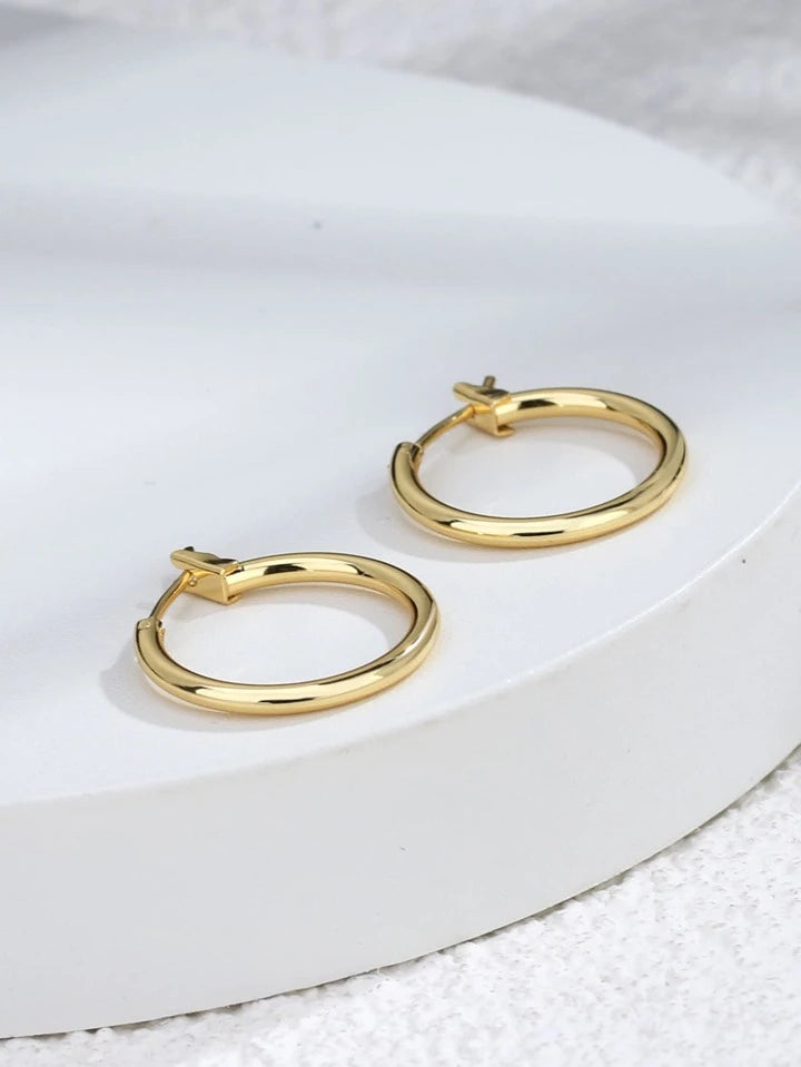 The Everyday Hoop Earrings