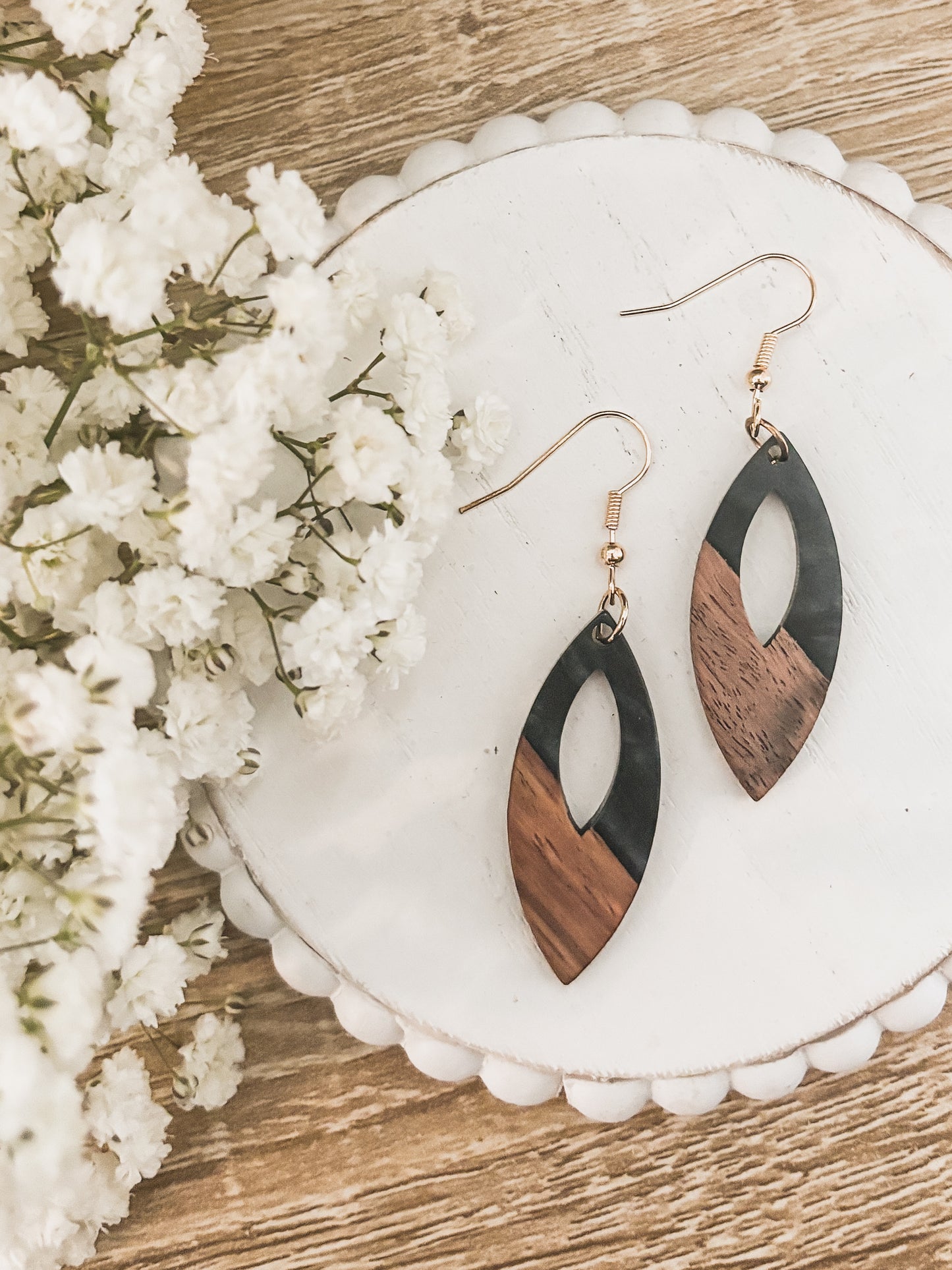 Beautiful Oval Wood and Black Earrings