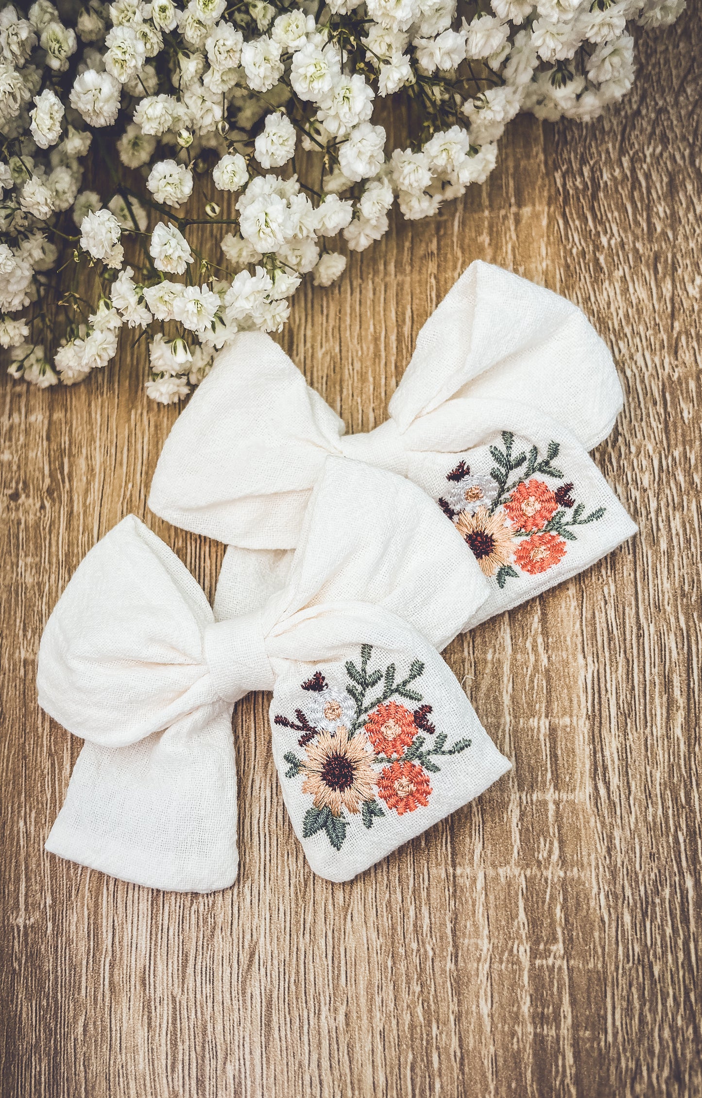 Adorable Embroidered Floral Bow Set