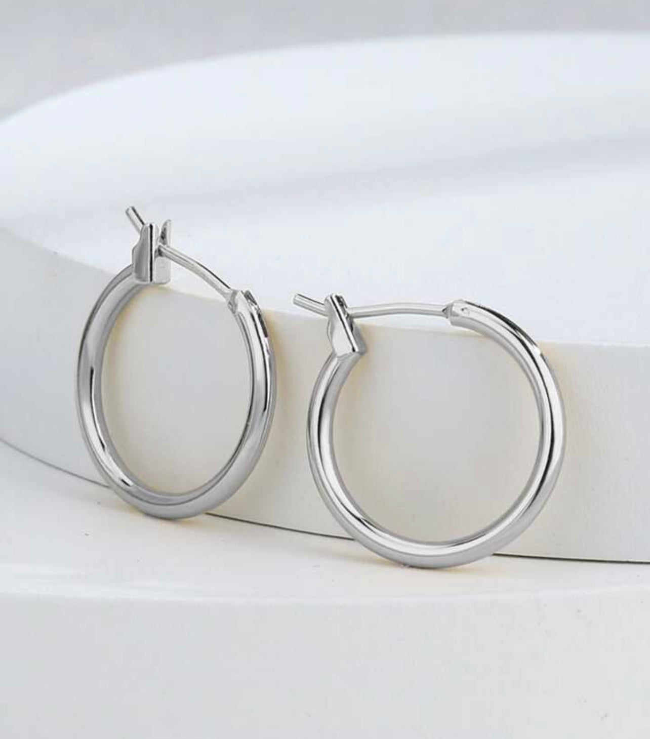 The Everyday Hoop Earrings