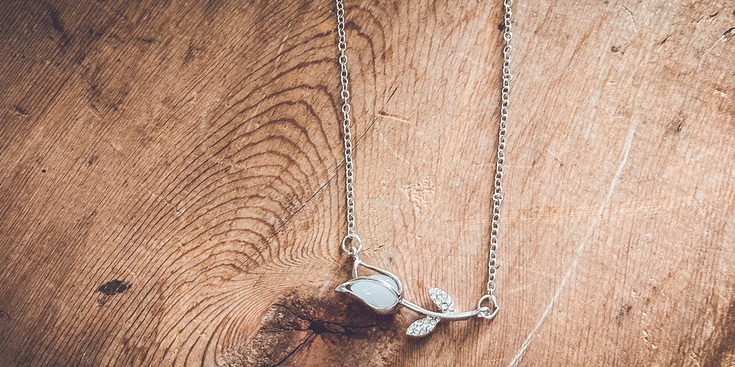 Beautiful Silver and Smokey Stone Tulip Necklace