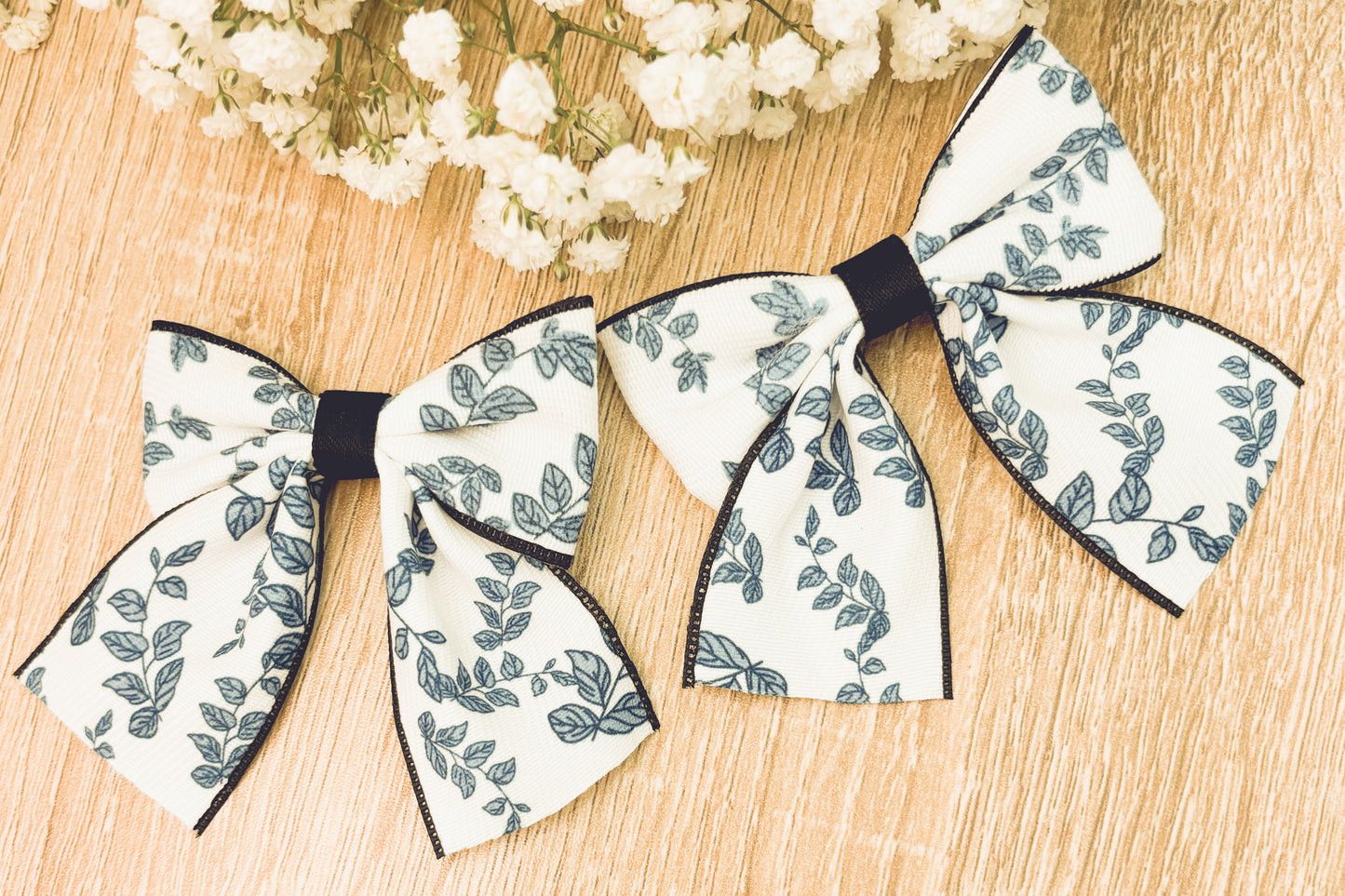 Adorable Blue Floral Bow Set