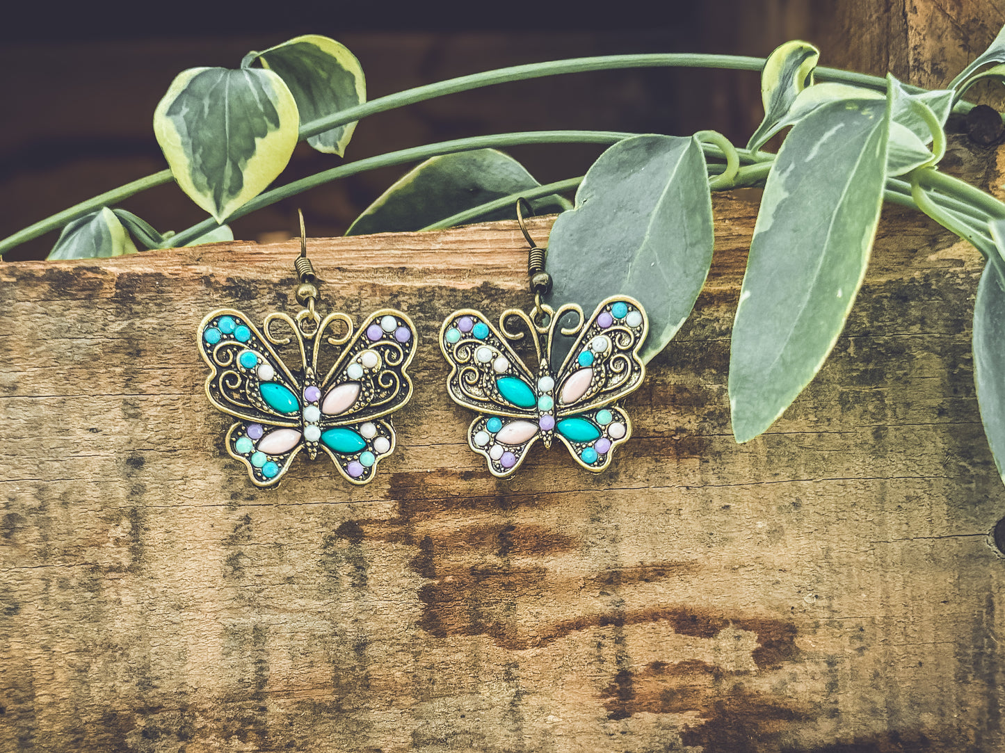 Beautiful Vintage Inspired Butterfly Earrings