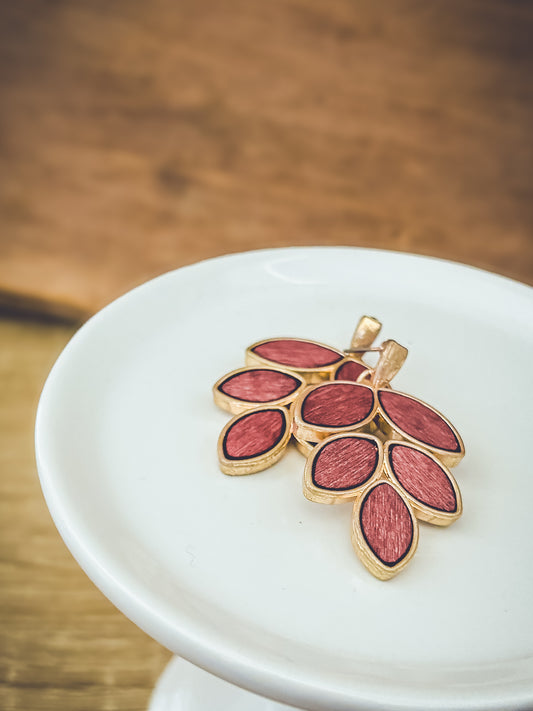 Beautiful Vintage Floral Earrings