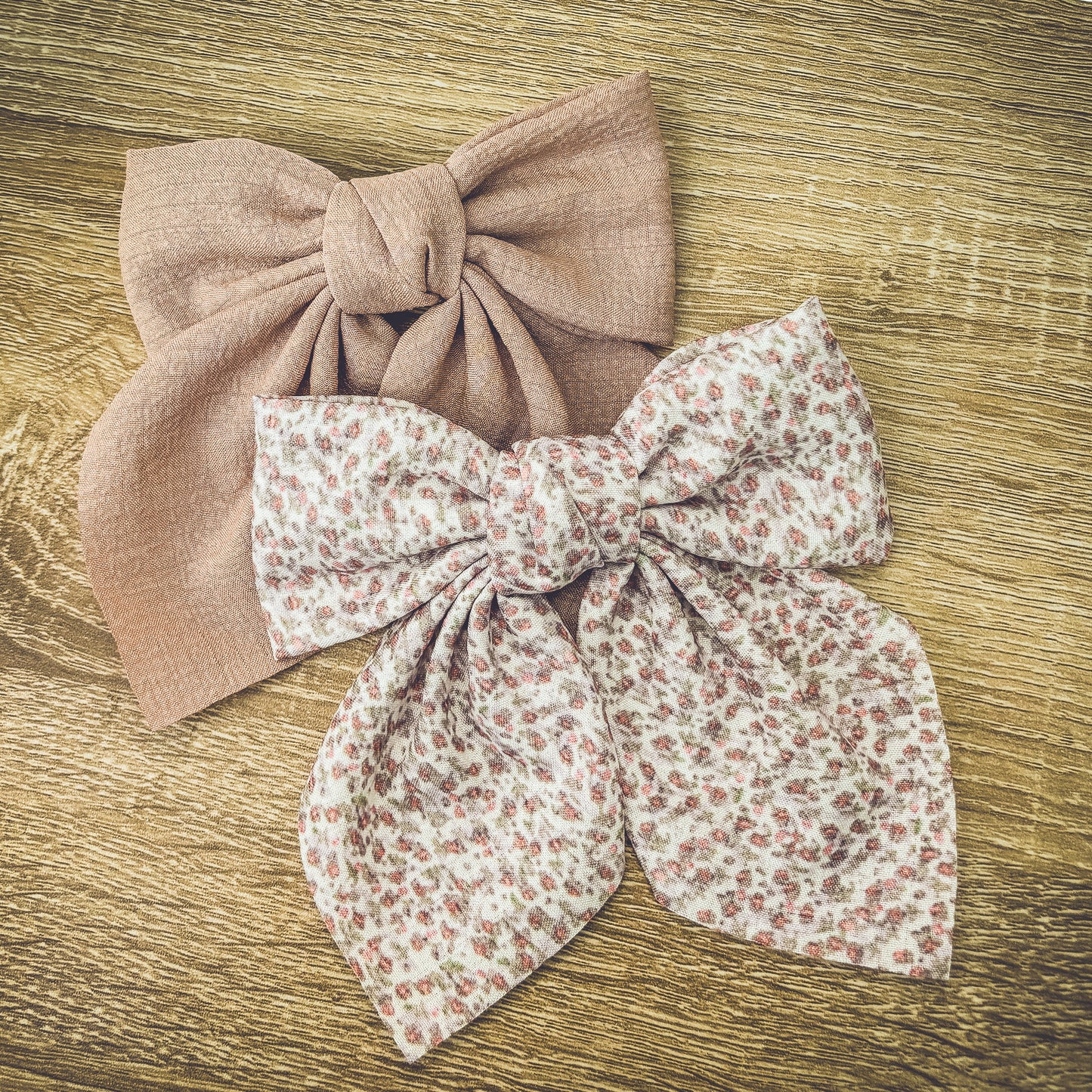 Adorable Soft Floral Bow Set