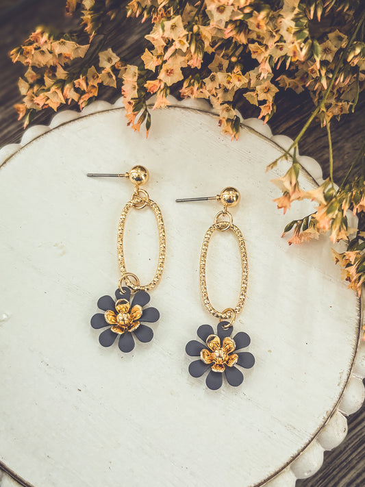 Beautiful Gold Flower Drop Earrings