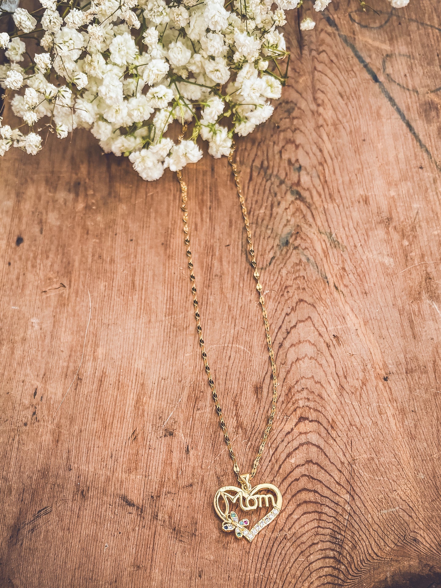 Beautiful Gold Mom Necklace