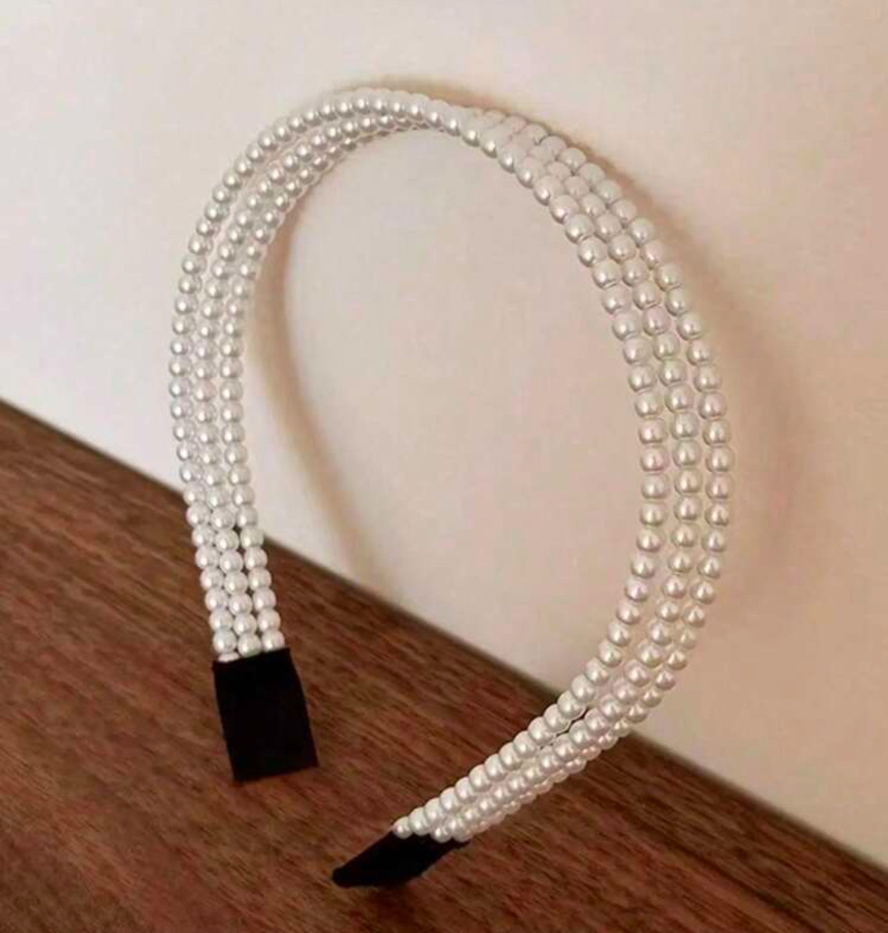 Beautiful Pearl Headband