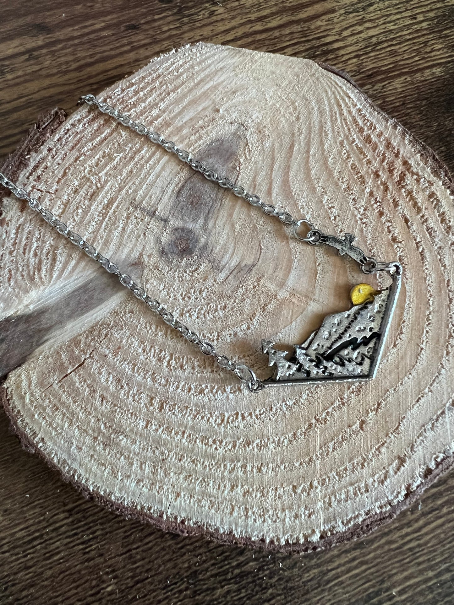 Beautiful Silver Mountain River Necklace