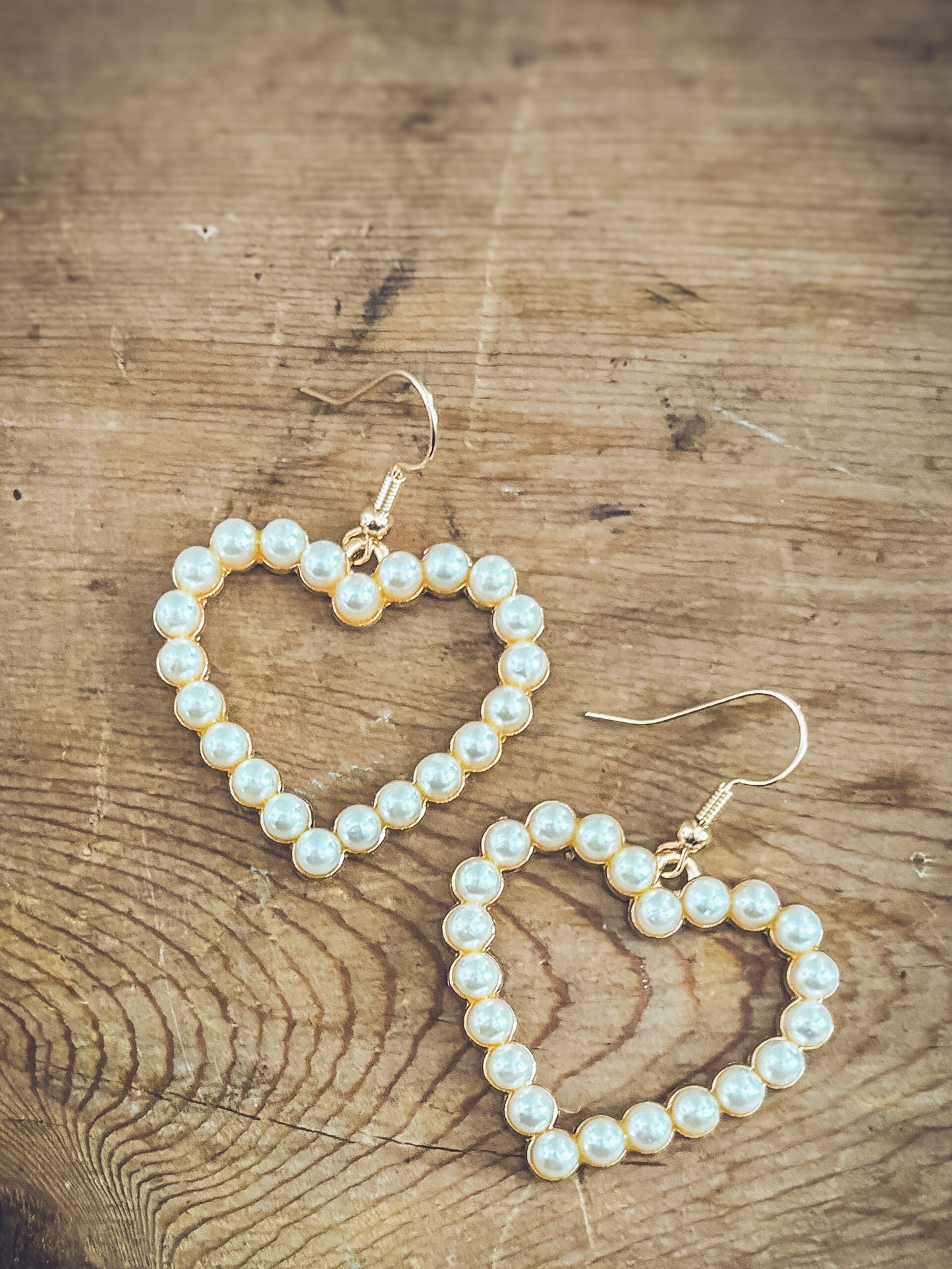 Beautiful Gold and Pearl Heart Earrings