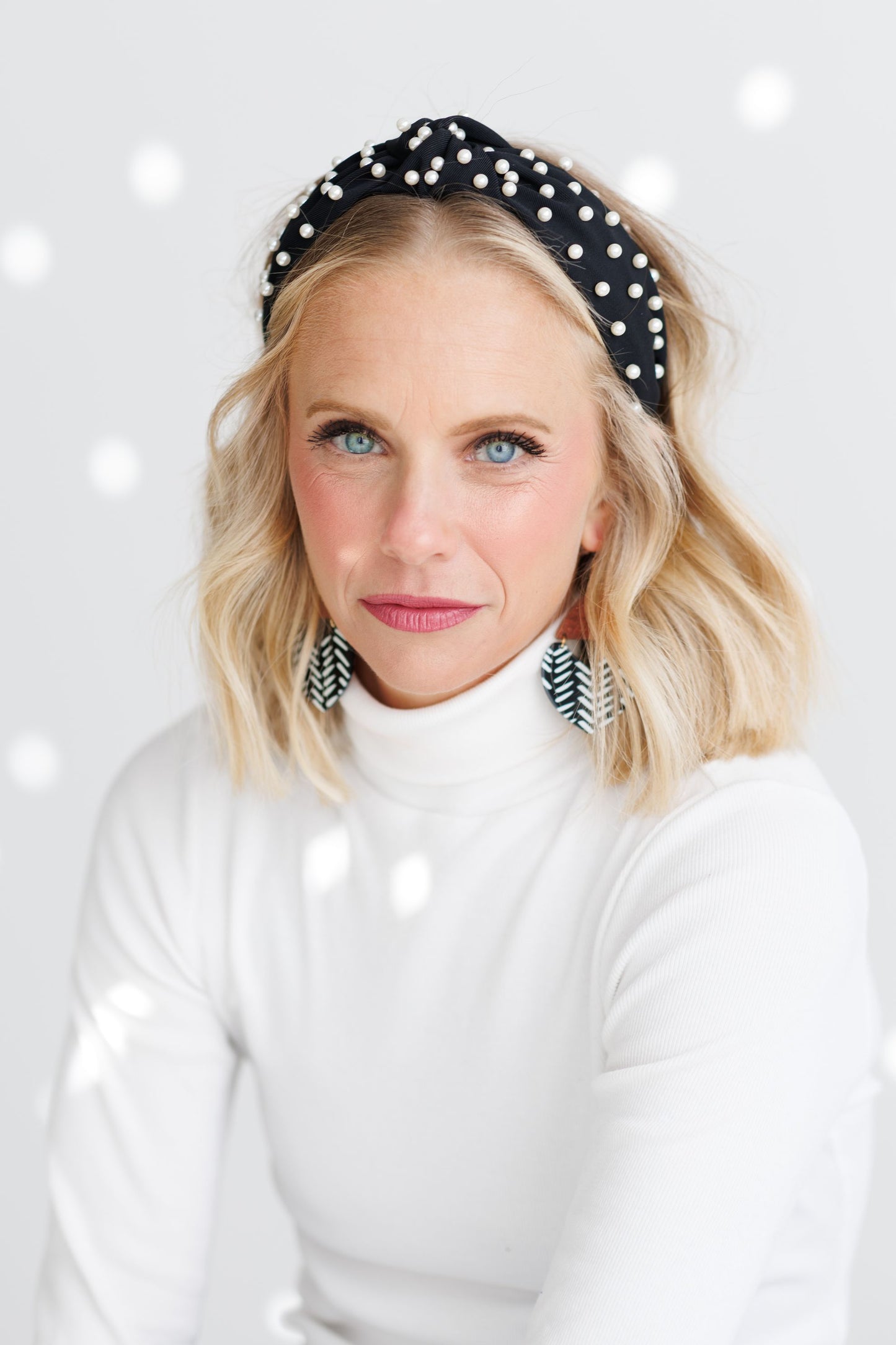 Beautiful Black and Pearl Headband