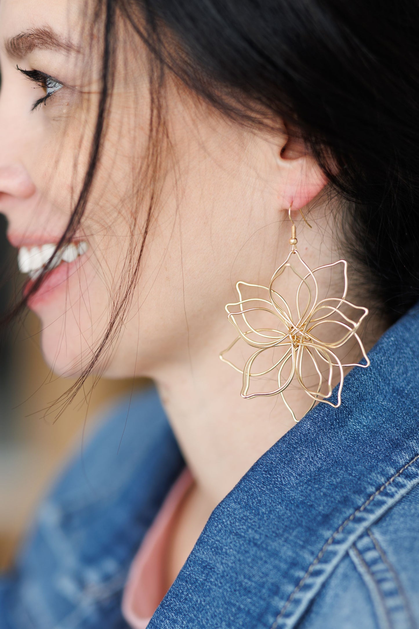 Beautiful Gold Flower Earrings